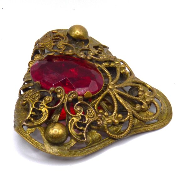 VTG  Czech Brass Filigree Dress Clip with Ruby Red Faceted Gem Art Deco Nouveau - Picture 4 of 5